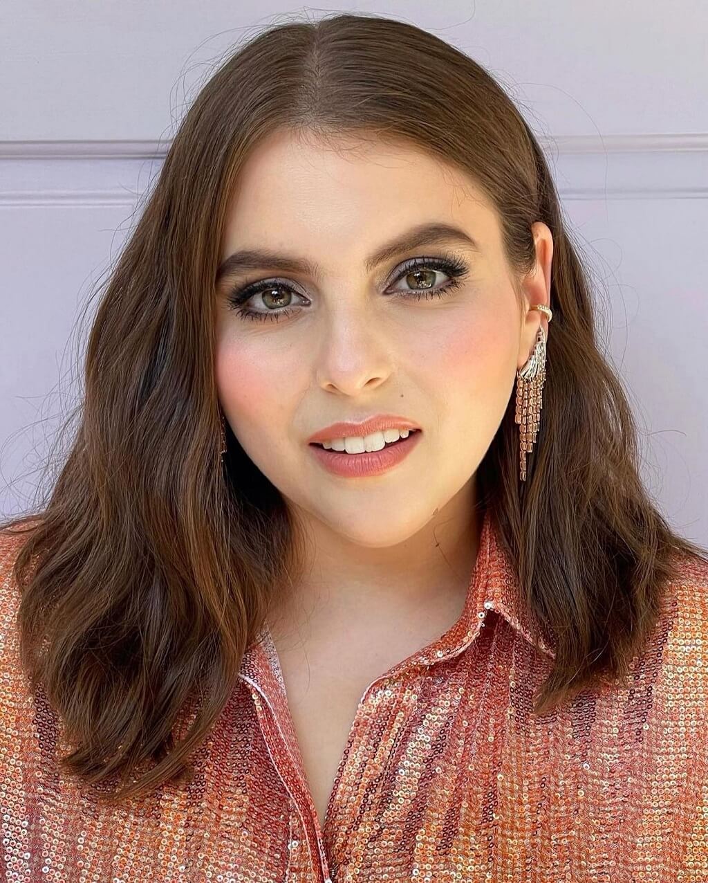 Beanie Feldstein Biography