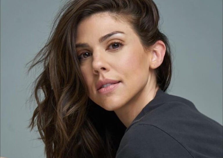 Kate Mansi Biography